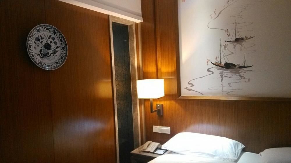 Yannian Lanjing Hotel - Чанша Екстер'єр фото